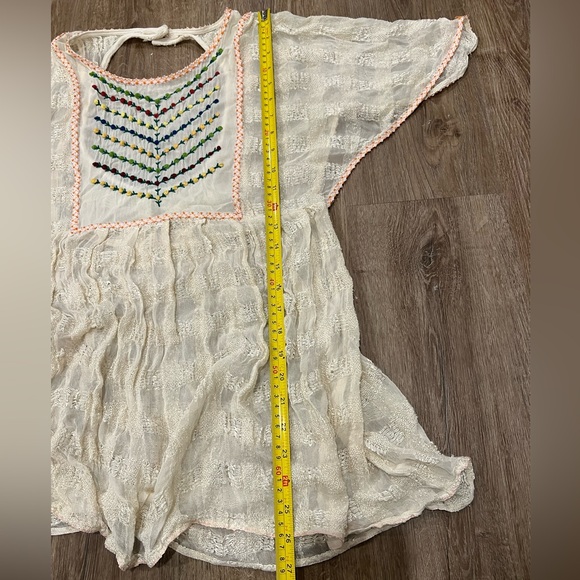 New Romantics Flower Bud Embroidered Tunic - Picture 3 of 11